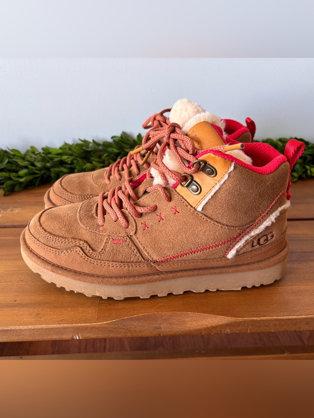 Ugg women’s highland hi hertiage boot - Picture 3 of 4